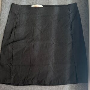 Women's Black Mini Skirt - Classic Straight Fit
